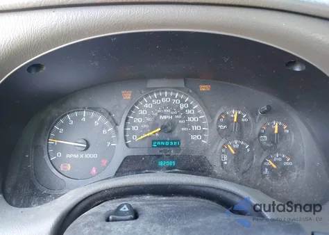 2002 Chevrolet Trailblazer Ls z USA, uszkodzony, nr VIN 1GNDS13S522489265